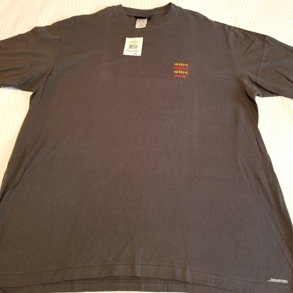 Decathlon Embroidered Cozumel Tshirt NWT